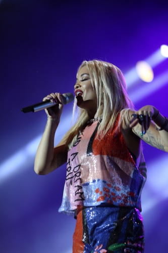 Seksi Yıldız Rita Ora, Antalya’yı Salladı