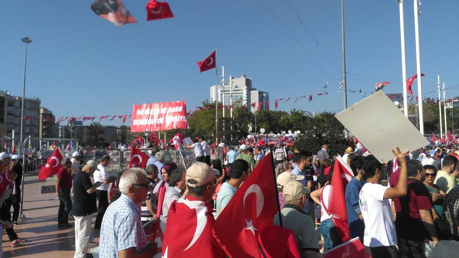 Taksim Demokrasi Ve Cumhuriyet Mitingi