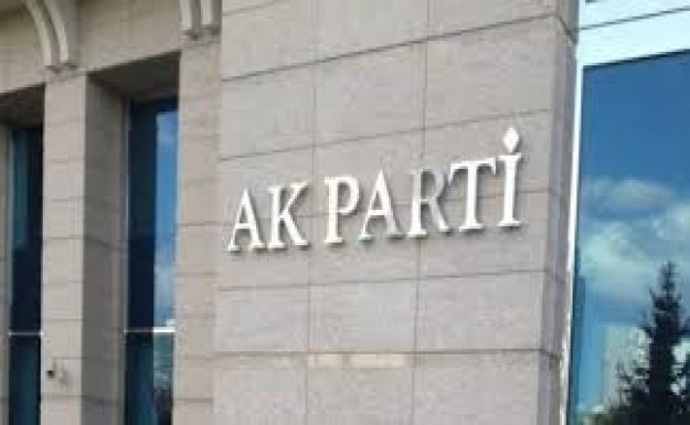 AK Parti tüzüğü değişiyor: Üç dönem kuralı milletvekillerini değil, parti yöneticilerini kapsayacak