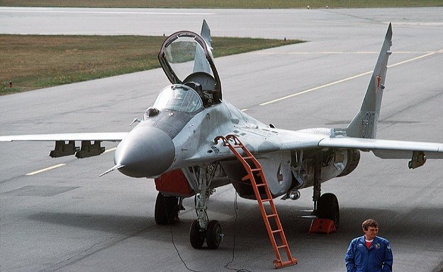 Rusya'dan Suriye'ye savaş uçağı iddiaları yalanlandı