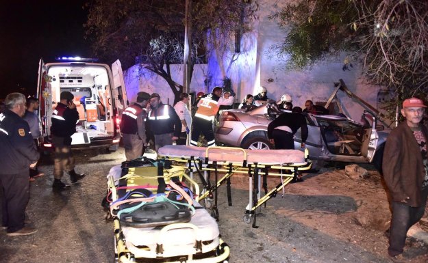 Bodrum'da Kaza: 2 Ölü 1 Yaralı