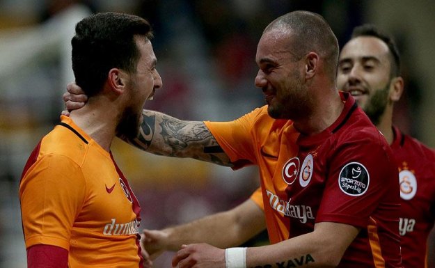 Galatasaray İkinci Yarıya Galibiyetle Başladı