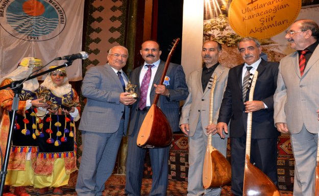 Karacaoğlan Ödülleri Sahiplerini Bekliyor