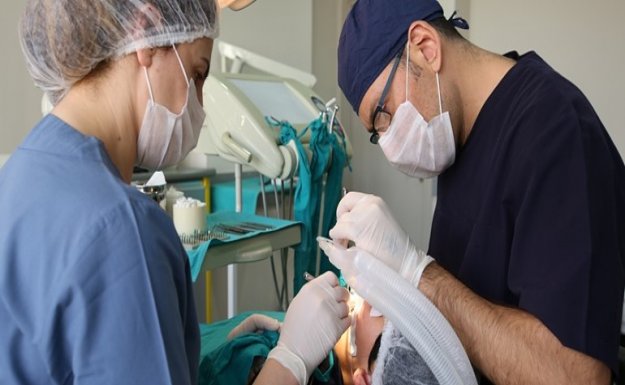 Kadıköy'den Engellilere Ücretsiz Diş Tedavisi