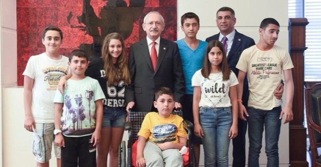 Kılıçdaroğlu TEOG Şampiyonlarıyla Buluştu