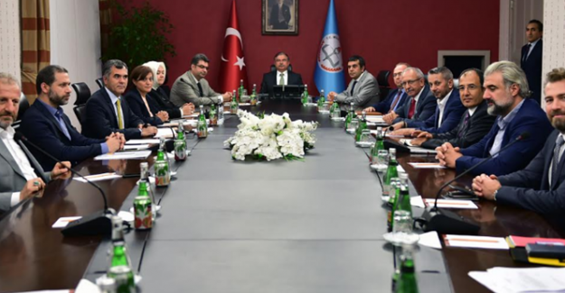 Türkiye Maarif Vakfı İlk Toplantısını Gerçekleştirdi