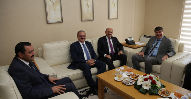 Milli Savunma Bakanı Işık'tan Antalya Büyükşehir Belediyesine Ziyaret