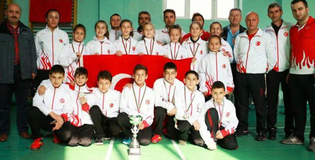 Türkiye Badmintonda Balkan Şampiyonu