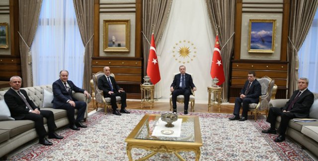 Cumhurbaşkanı Erdoğan Türk-İş Heyetini Kabul Etti