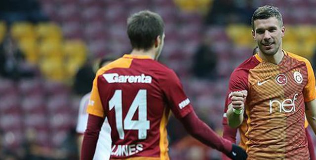 Galatasaray'ı Bir Üst Tura  Podolski Taşıdı