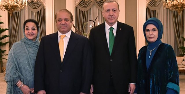 Cumhurbaşkanı Erdoğan, Pakistan Başbakanı Şerif ile Bir Araya Geldi