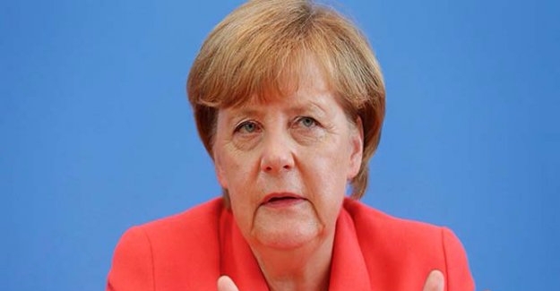 Merkel: "Türkiye Politikasında AB Ülkeleri Birlik Olmalı"