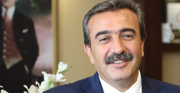 Çukurova Belediye Başkanı Çetin En Başarılı İlçe Belediye Başkanı Seçildi