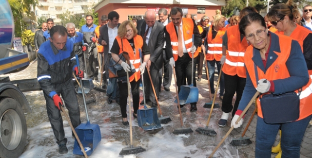 Çukurova Belediye Başkanı Çetin: Güzel, Aydınlık Günler Çok Yakın