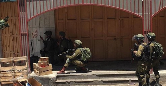 İsrail Ordusu 38 Filistinli'yi Gözaltına Aldı