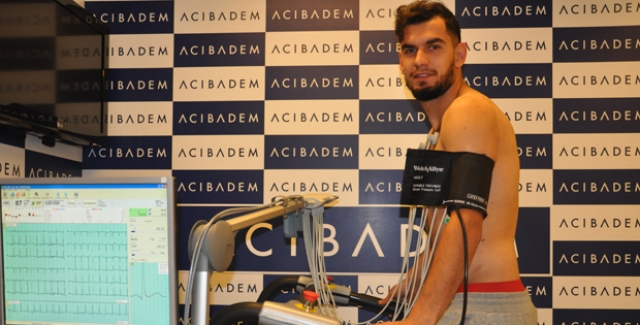 Çaykur Rizespor Oyuncuları Acıbadem Sports’ta Ve Taksim Hastanesi’nde Sağlık Kontrollerine Başladı