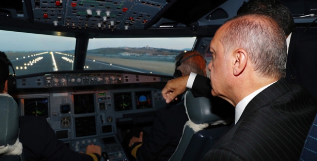 Cumhurbaşkanı Erdoğan’ın Uçağı, İstanbul’un 3. Havalimanına İlk İnişi Gerçekleştirdi