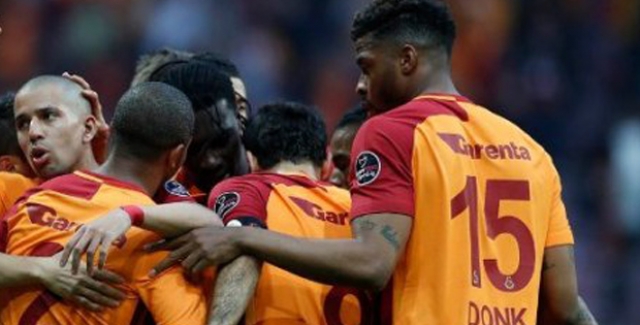 Galatasaray Ryan Donk’un Sözleşmesinin Yenilenmesi İçin Görüşmelere Başladı