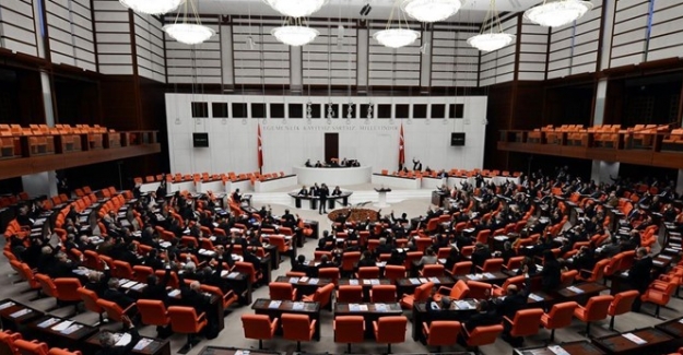 Cumhurbaşkanı Erdoğan Meclis’te Yemin Etti