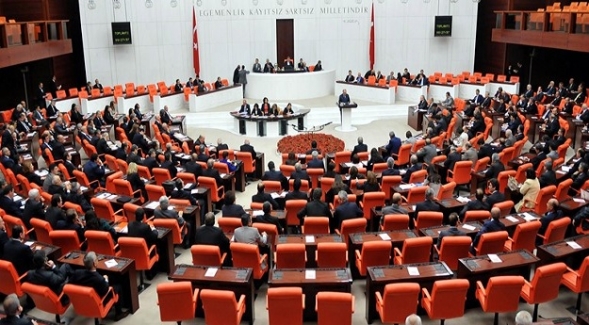 Yeni Yasama Yılının İlk Cezasını HDP İstanbul Milletvekili Şık Aldı