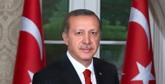 Cumhurbaşkanı Erdoğan'dan Zübeyde Süpürgeci ve Hamide Kurt’a Tebrik