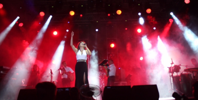 Funda Arar Ankaralılara Müzik Ziyafeti Yaşattı