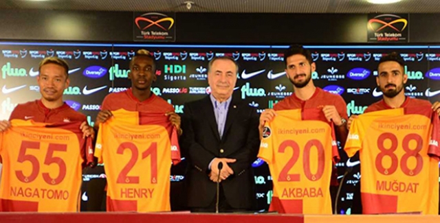 Galatasaray'da 4 Transfere İmza Töreni