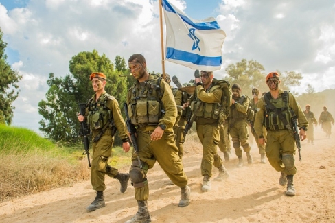 İsrail Güçleri 2’si Çocuk 23 Filistinli’yi Gözaltına Aldı