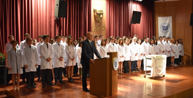 Ufuk Üniversitesi Tıp Öğrencileri Beyaz Önlüklerini Giydiler