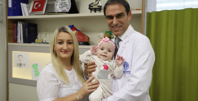 Grip Sanılan Alea Bebek Kalp Hastası Çıktı! Türkiye’de Şifa Buldu!