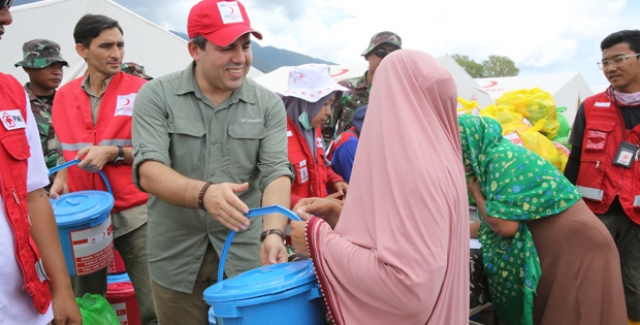 Kızılay’dan Endonezyalı Afetzedelere Gıda Yardımı