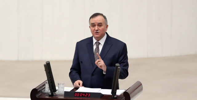 MHP’li Akçay’dan Meclise Kesin Hesap Komisyonu Önerisi