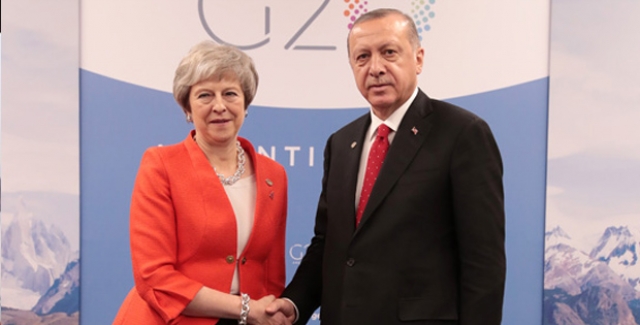 Cumhurbaşkanı Erdoğan, İngiltere Başbakanı May'i Kabul Etti