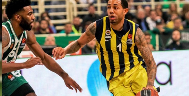 Fenerbahçe, Panathinaikos'u Farklı Mağlup Etti