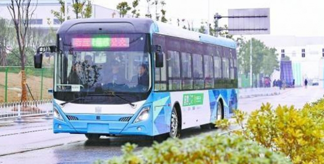 Sürücüsüz Akıllı Otobüs Hattı Orta Çin'de Deneme Sürüşüne Başladı