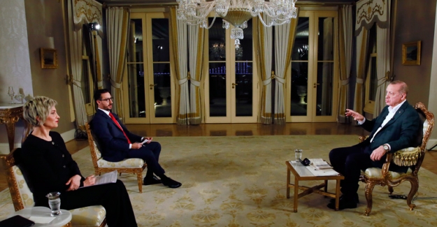 Cumhurbaşkanı Erdoğan, TRT Ekranlarında “Cumhurbaşkanı Özel Yayını”na Katıldı