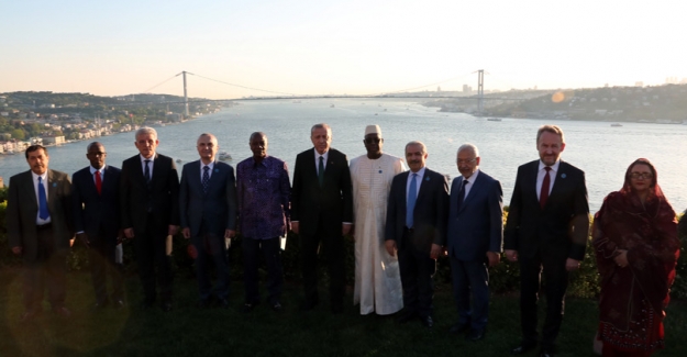 Cumhurbaşkanı Erdoğan, Misafir Devlet Ve Hükûmet Başkanları Onuruna Akşam Yemeği Verdi