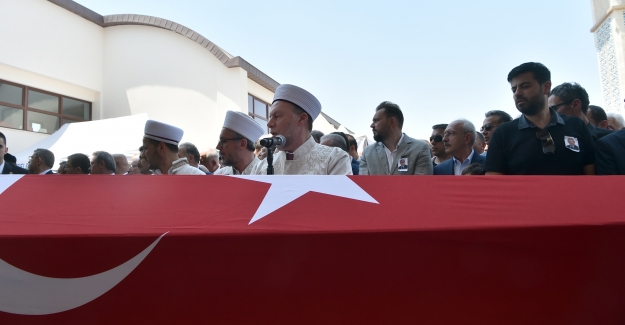 CHP Genel Başkanı Kılıçdaroğlu, Denizli Milletvekili Kazım Arslan'ın Cenaze Törenine Katıldı