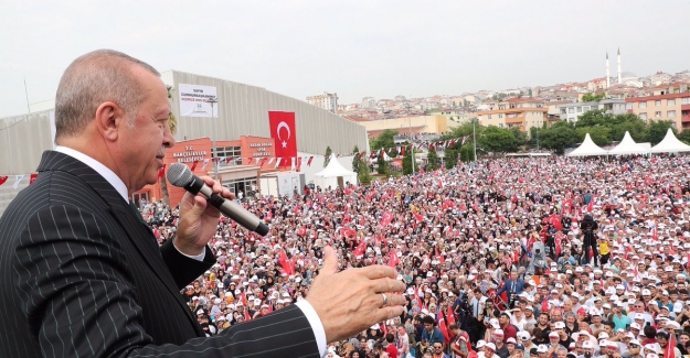 “İstanbul, Her Ne Sebeple Olursa Olsun Geleceği Risk Altına Sokulabilecek Bir Şehir Değildir”