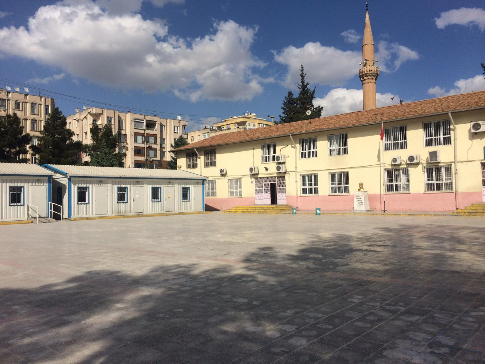 CHP'li Tanal: “Vakıf Arazisini Devlet Okulu Yerine Özel Koleje Verdiler”