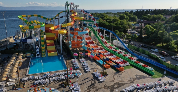 İstanbul’un En Büyük Su Parkı Marina Aquapark, Viaport Marina’da Açıldı!