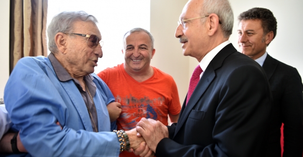 Kılıçdaroğlu, Usta Sanatçı Haldun Dormen'i Ziyaret Etti