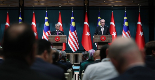 Malezya Başbakanı Mohamad’a “Cumhuriyet Nişanı” Tevcih Edildi