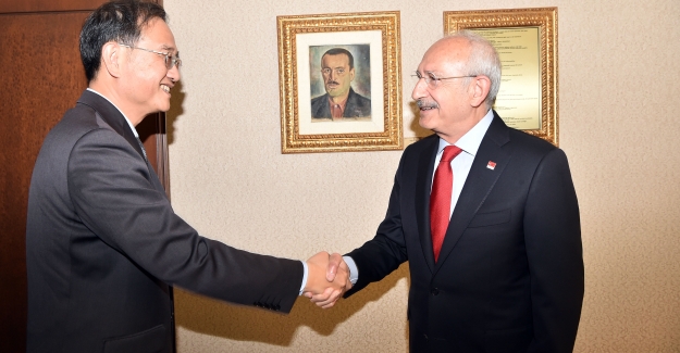 Kılıçdaroğlu, Çin Halk Cumhuriyeti Büyükelçisi Deng Li'yi Kabul Etti