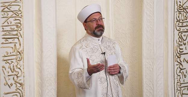 “Çocuklarımızı Kur'an'a Uygun Bir Hayata Sahip Olacak Özellikte Yetiştirmemiz Gerekiyor”