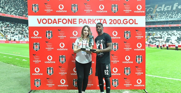 Beşiktaş, Vodafone Park’taki 200. Golünü Kutladı