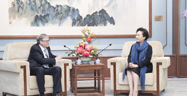 Çin’in First Lady’si Bill Gates İle Görüştü