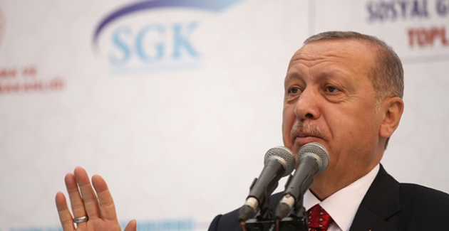 Cumhurbaşkanı Erdoğan'dan EYT Açıklaması: "Bütün Dünya Bizim Sistemimizi Kendine Uyarlamaya Çalışıyor"
