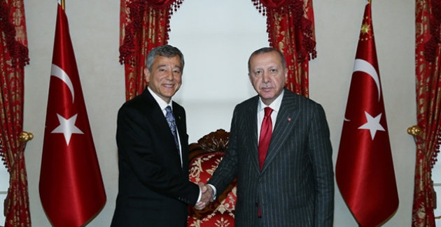 Cumhurbaşkanı Erdoğan, Türk Eczacılar Birliği Başkanı Çolak’ı Kabul Etti