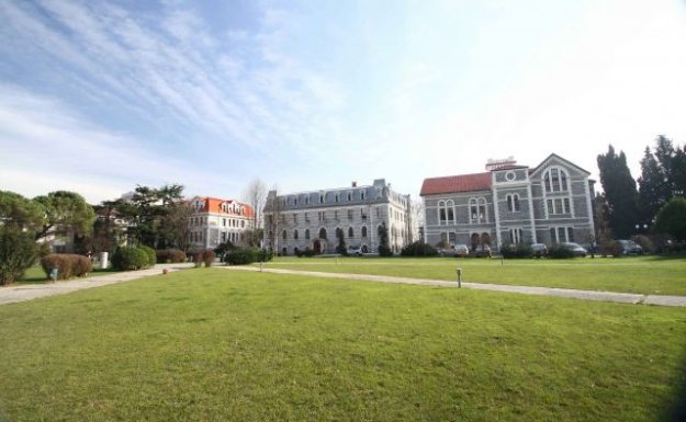 Boğaziçi Üniversitesi Lüks Kavramını Tartışacak